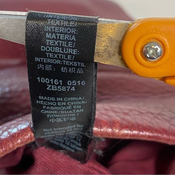 Fossil Vintage Burgundy Pebble Leather Purse W/Adjustable Zipper Sides - Picture 4 of 14